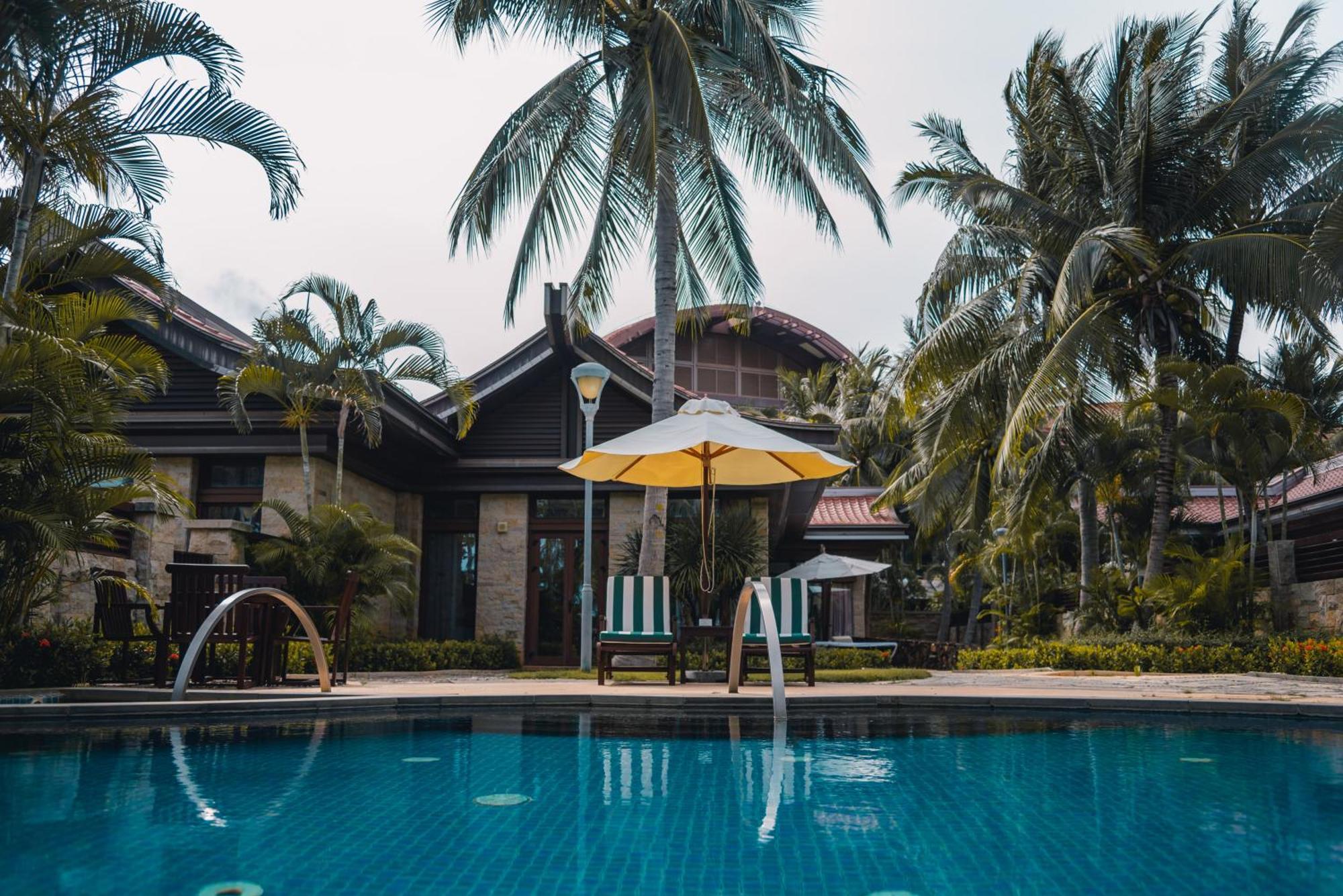 The St. Regis Sanya Yalong Bay Resort Exterior photo